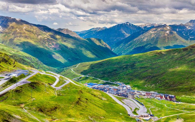 Andorre VS Dubaï La Principauté pyrénéenne s’impose comme le nouvel eldorado des créateurs de contenu